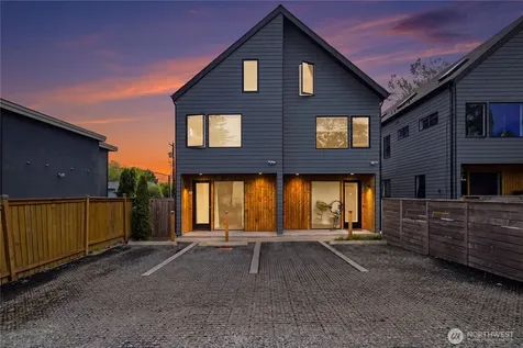 918 N 100th Street Seattle WA 98133