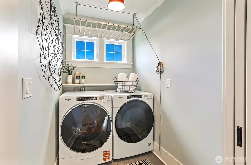 2222 Warren Avenue N Seattle WA 98109