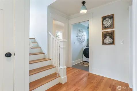 2222 Warren Avenue N Seattle WA 98109