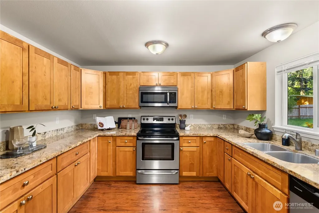 1029 Mccormick Street NE Olympia WA 98506