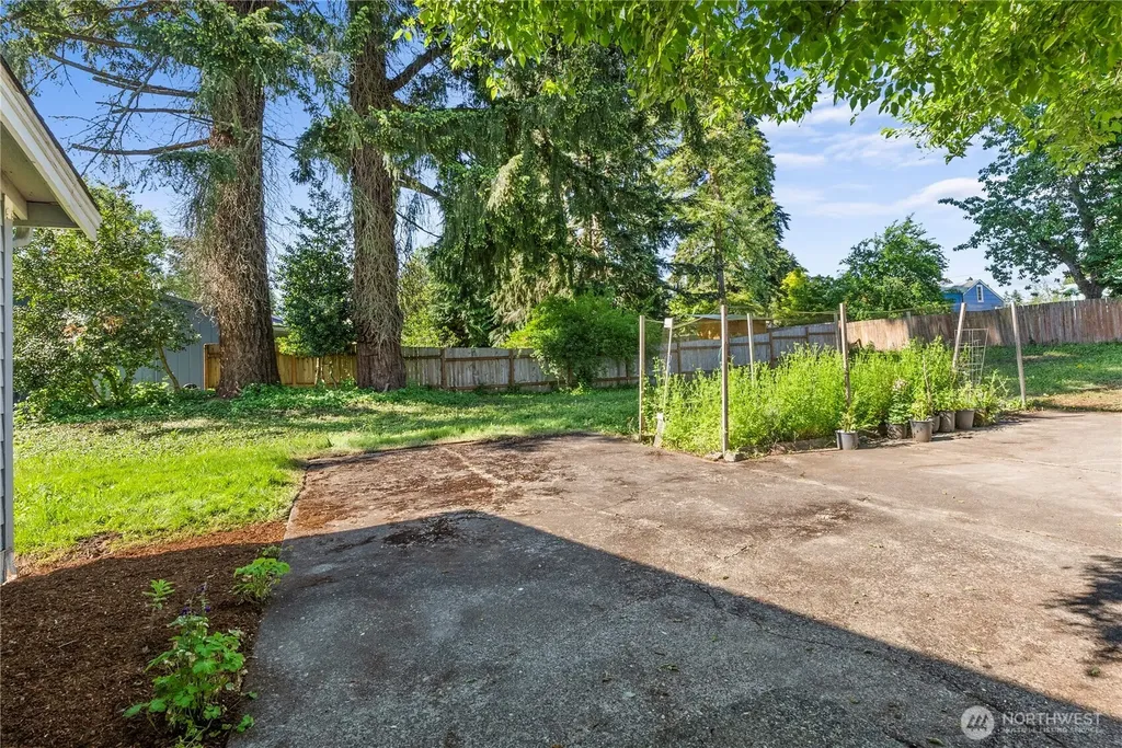 1029 Mccormick Street NE Olympia WA 98506