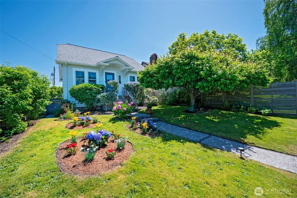 3444 11th Avenue W Seattle WA 98119
