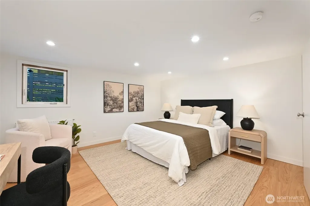 3444 11th Avenue W Seattle WA 98119