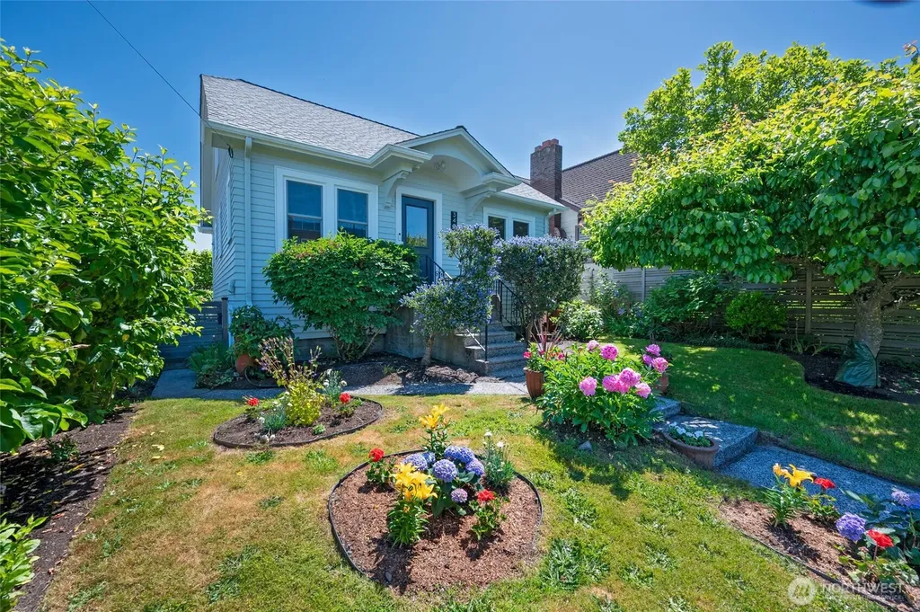 3444 11th Avenue W Seattle WA 98119