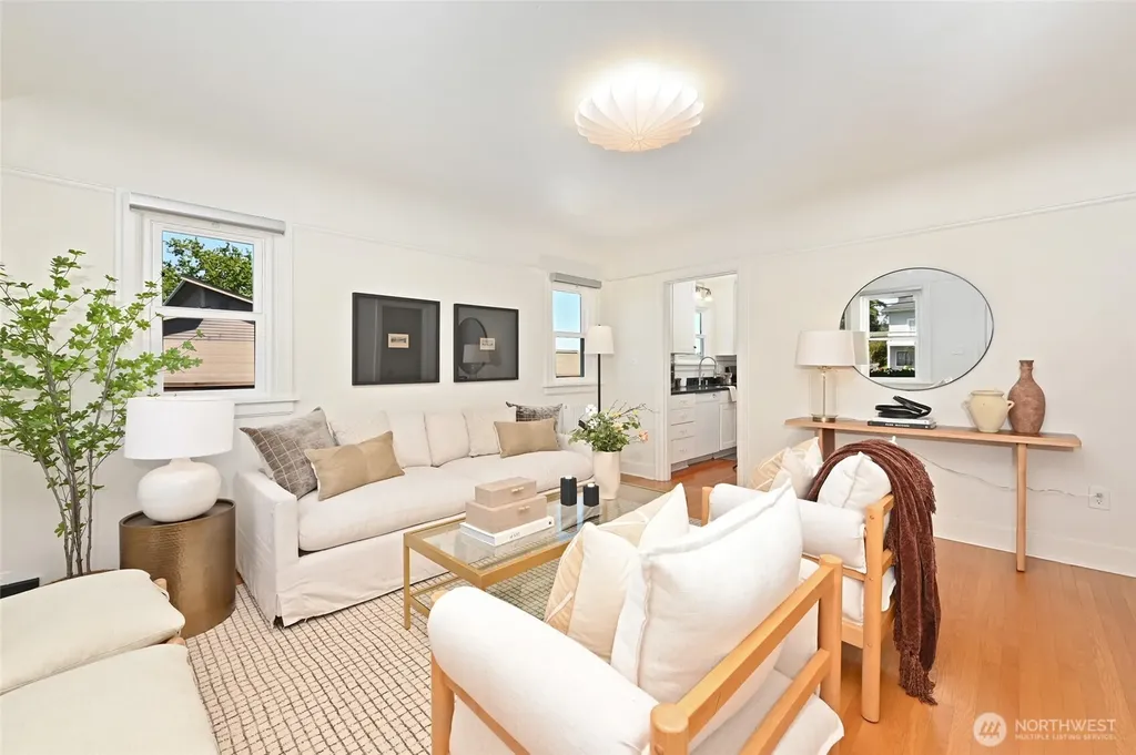 3444 11th Avenue W Seattle WA 98119