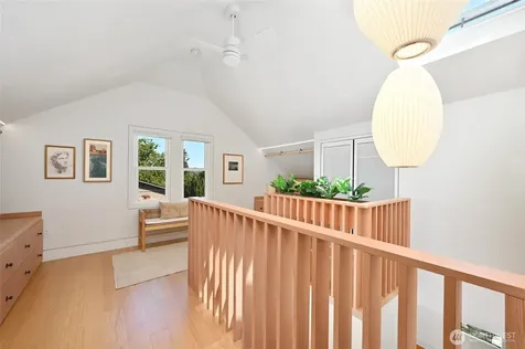 3444 11th Avenue W Seattle WA 98119