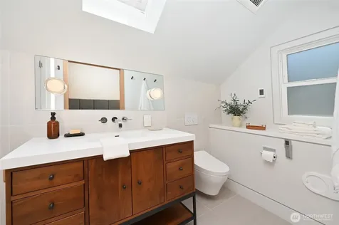 3444 11th Avenue W Seattle WA 98119