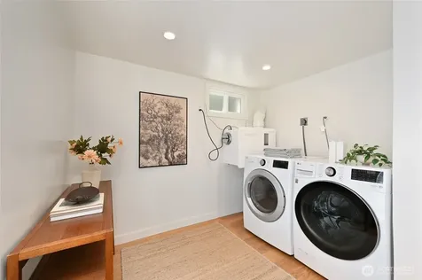 3444 11th Avenue W Seattle WA 98119