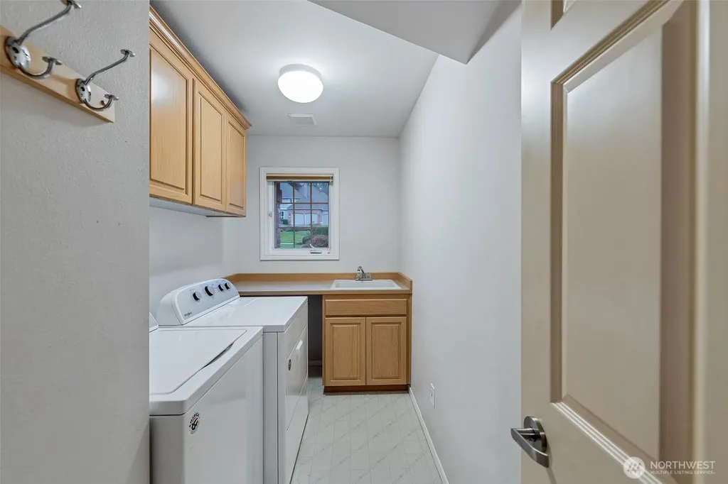 9611 213th Avenue NE Redmond WA 98053