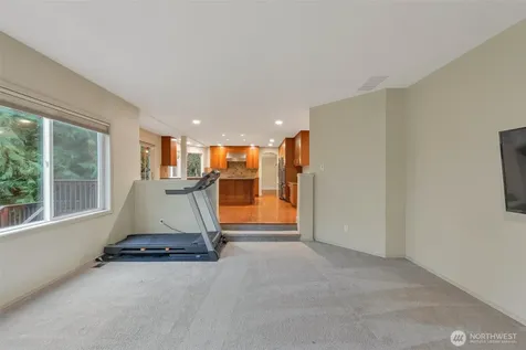 9611 213th Avenue NE Redmond WA 98053