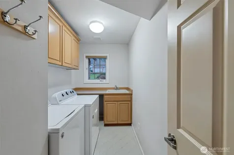 9611 213th Avenue NE Redmond WA 98053