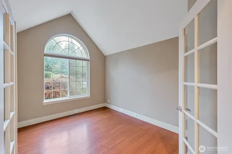 9611 213th Avenue NE Redmond WA 98053