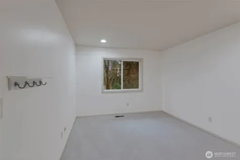9611 213th Avenue NE Redmond WA 98053