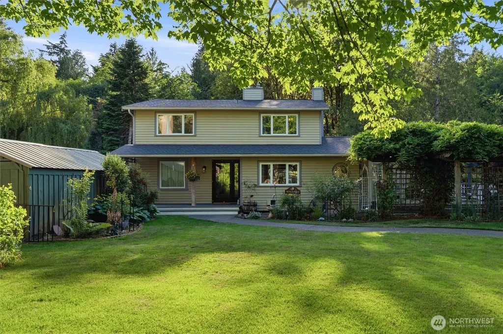 10706 Crescent Valley Drive NW Gig Harbor WA 98335
