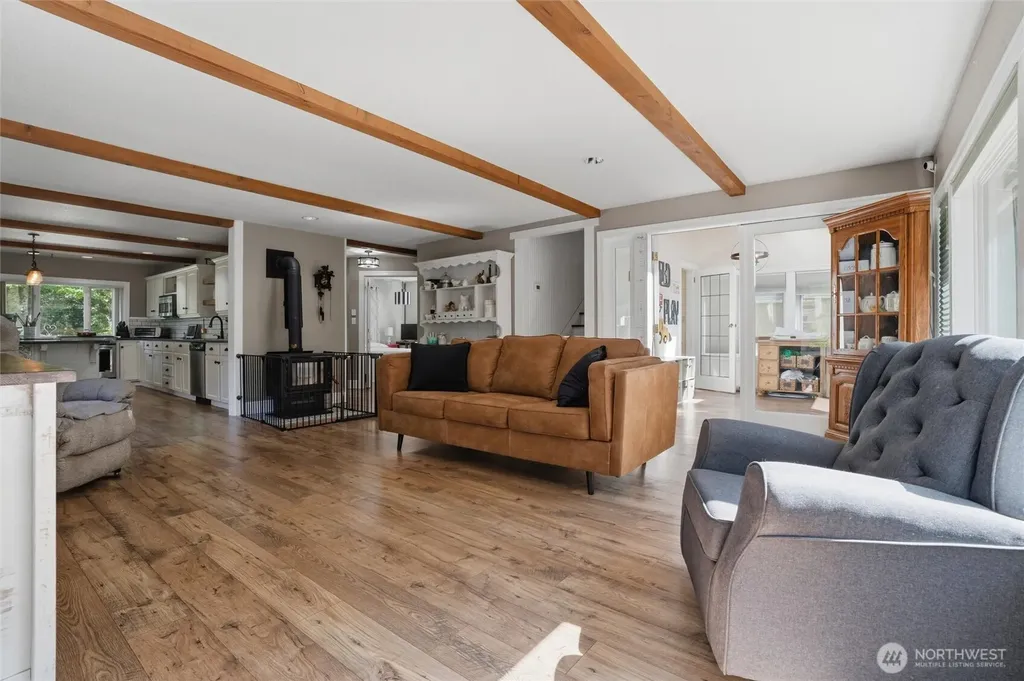 10706 Crescent Valley Drive NW Gig Harbor WA 98335