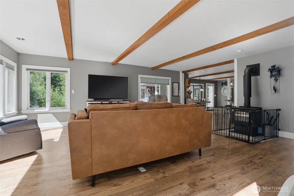 10706 Crescent Valley Drive NW Gig Harbor WA 98335