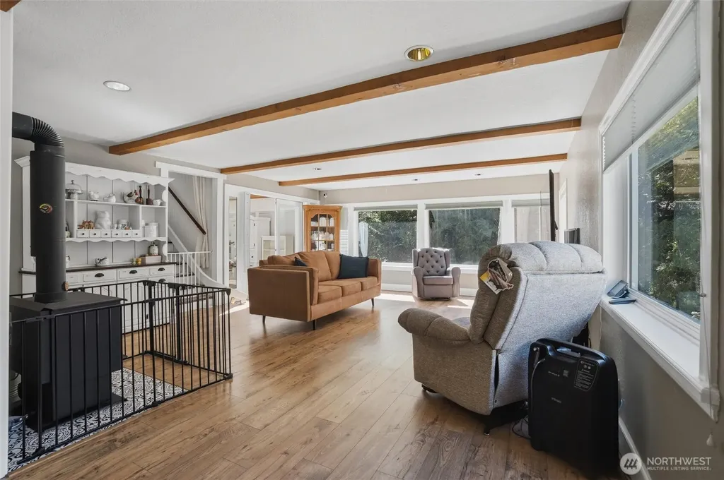 10706 Crescent Valley Drive NW Gig Harbor WA 98335