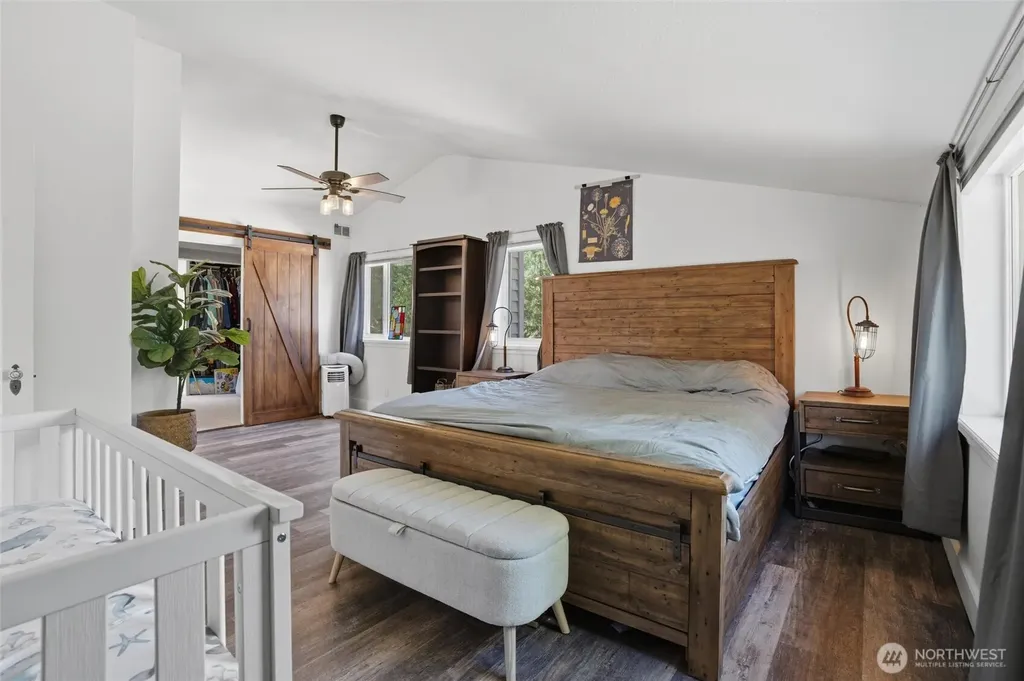 10706 Crescent Valley Drive NW Gig Harbor WA 98335