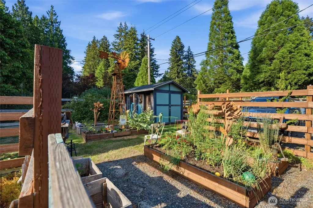 10706 Crescent Valley Drive NW Gig Harbor WA 98335