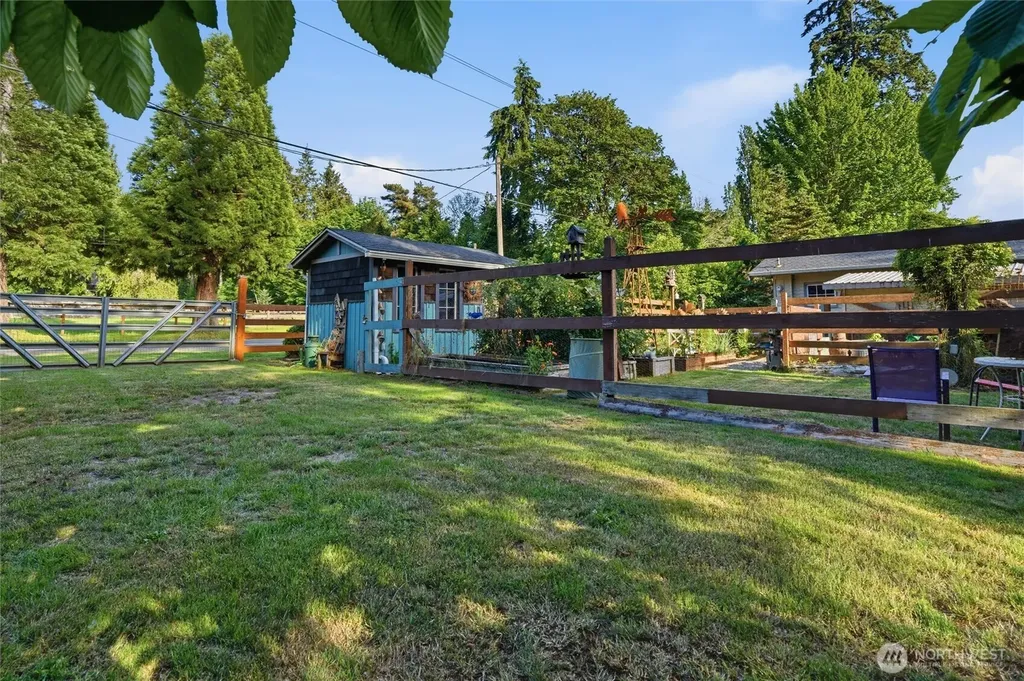 10706 Crescent Valley Drive NW Gig Harbor WA 98335
