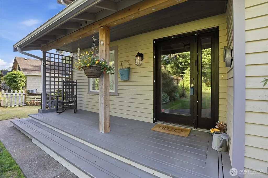10706 Crescent Valley Drive NW Gig Harbor WA 98335