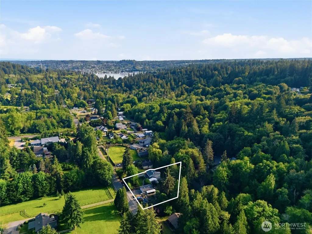 10706 Crescent Valley Drive NW Gig Harbor WA 98335