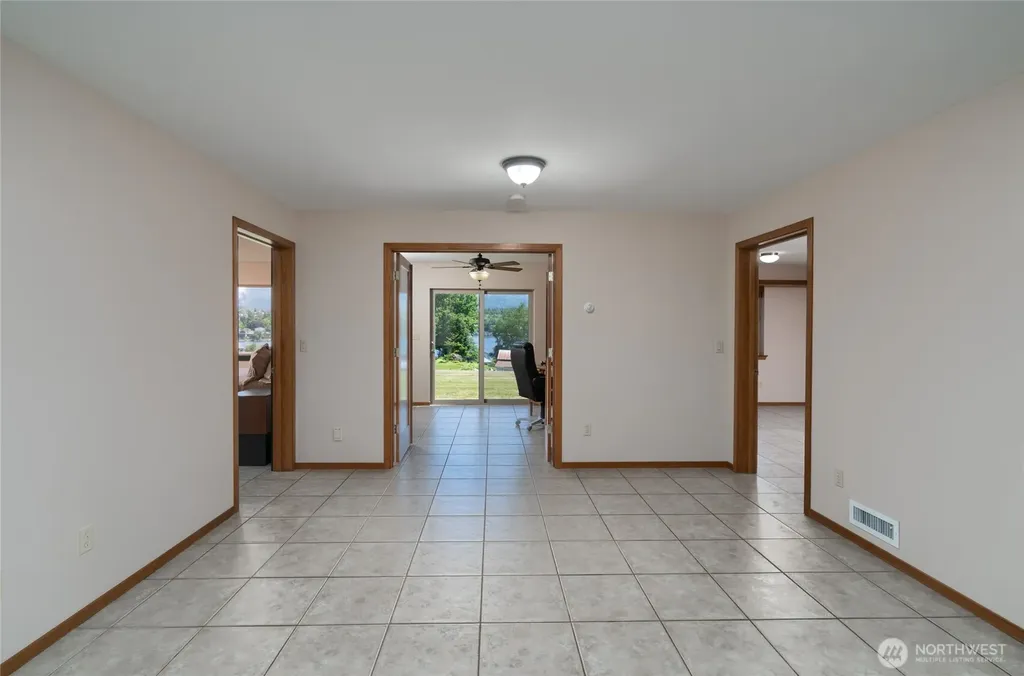 17441 Lake Terrace Place Mount Vernon WA 98274