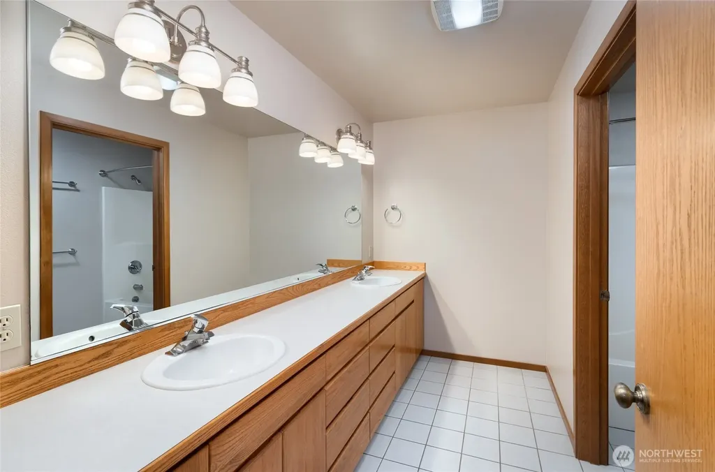17441 Lake Terrace Place Mount Vernon WA 98274