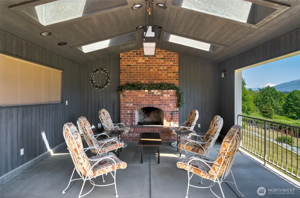 17441 Lake Terrace Place Mount Vernon WA 98274