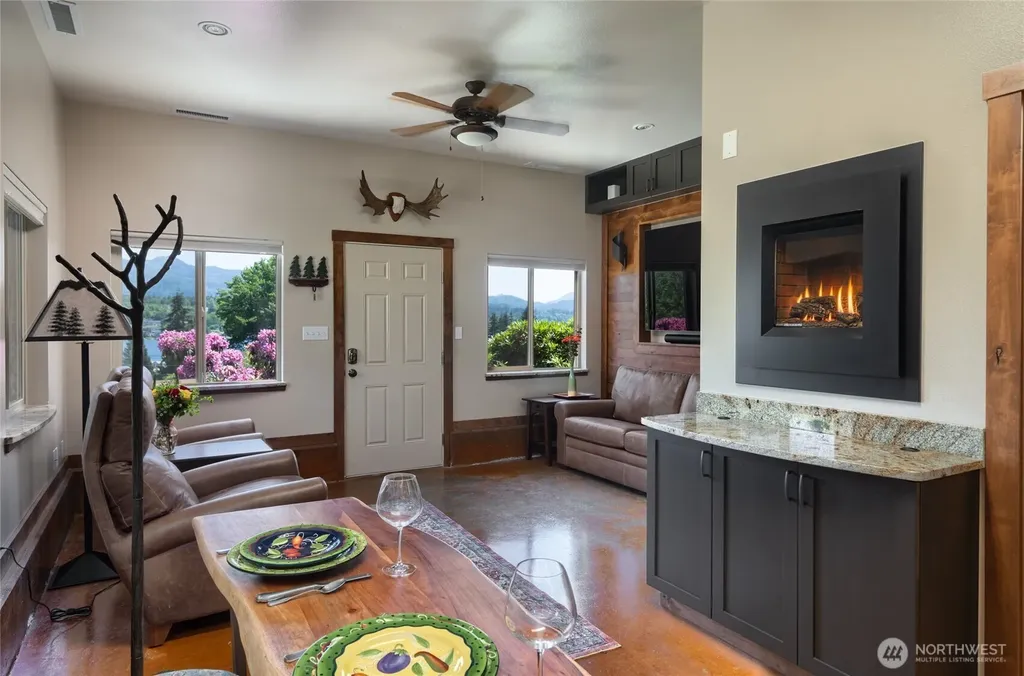 17441 Lake Terrace Place Mount Vernon WA 98274