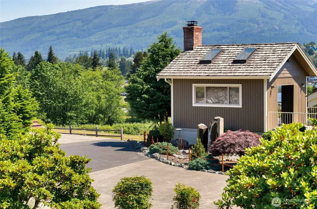 17441 Lake Terrace Place Mount Vernon WA 98274