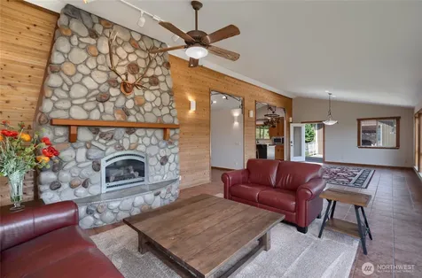 17441 Lake Terrace Place Mount Vernon WA 98274