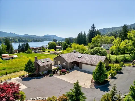 17441 Lake Terrace Place Mount Vernon WA 98274