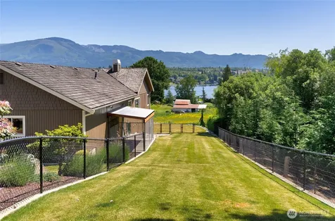 17441 Lake Terrace Place Mount Vernon WA 98274