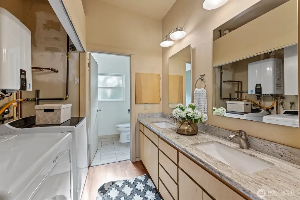 1400 143rd Place NE Bellevue WA 98007
