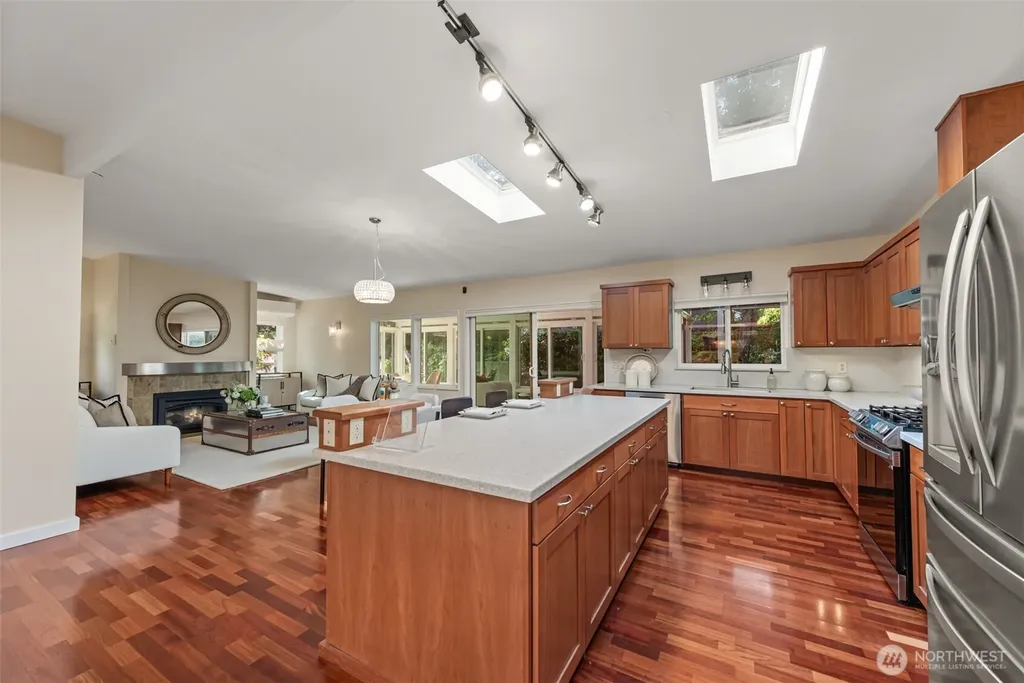 1400 143rd Place NE Bellevue WA 98007