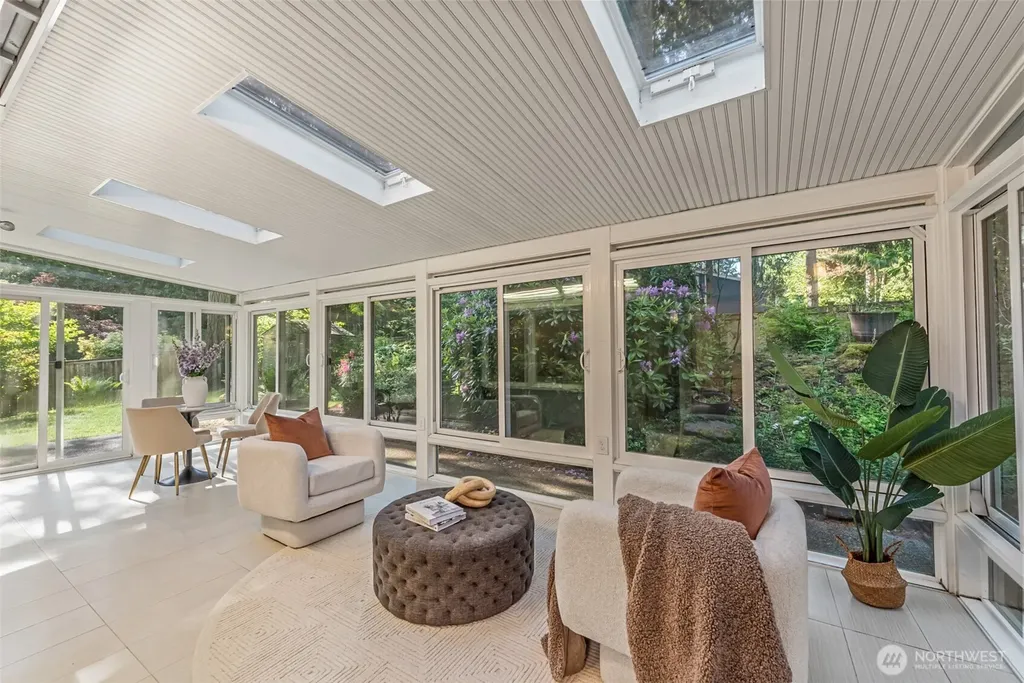 1400 143rd Place NE Bellevue WA 98007