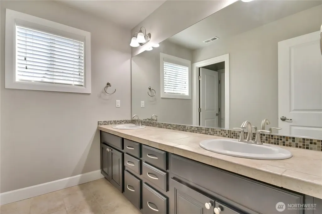 13425 189th Avenue E Bonney Lake WA 98391
