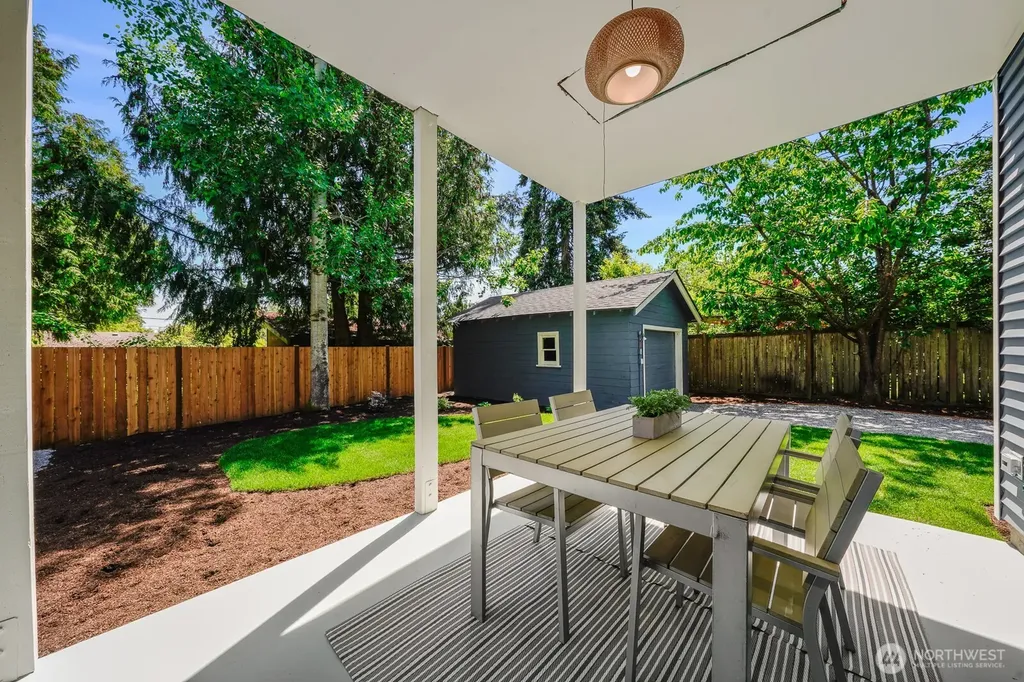 11720 Evanston Avenue N Seattle WA 98133