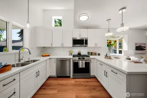 11720 Evanston Avenue N Seattle WA 98133