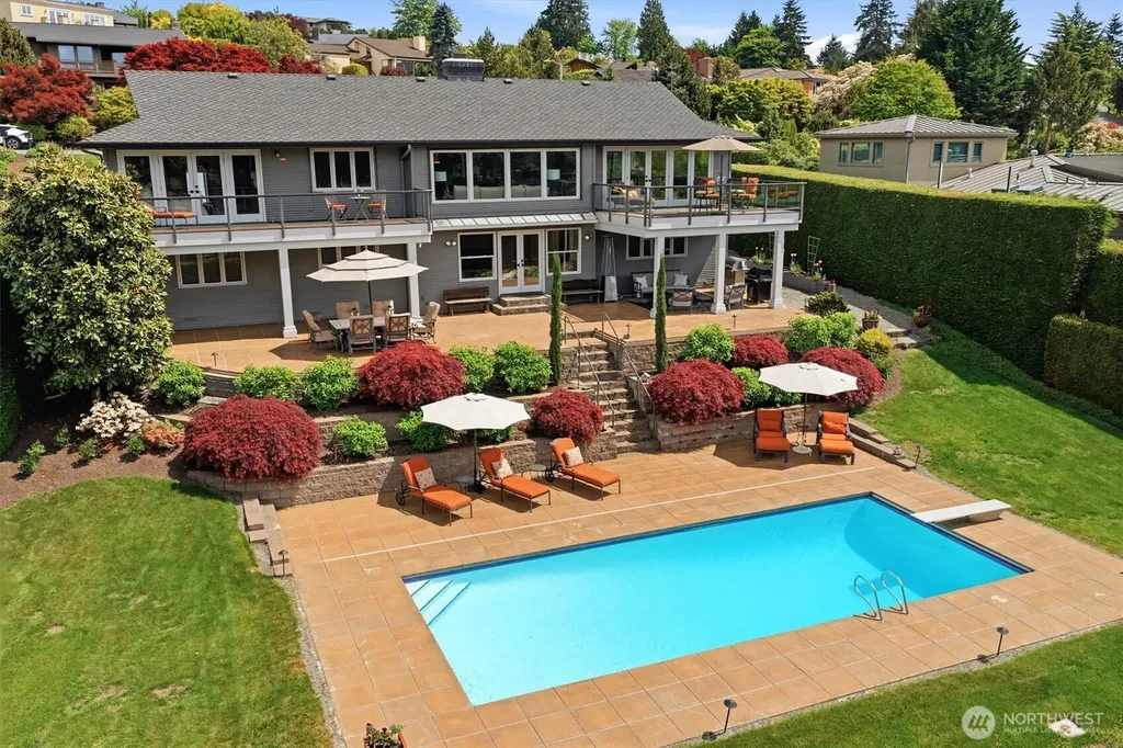 1441 88th Avenue NE Clyde Hill WA 98004