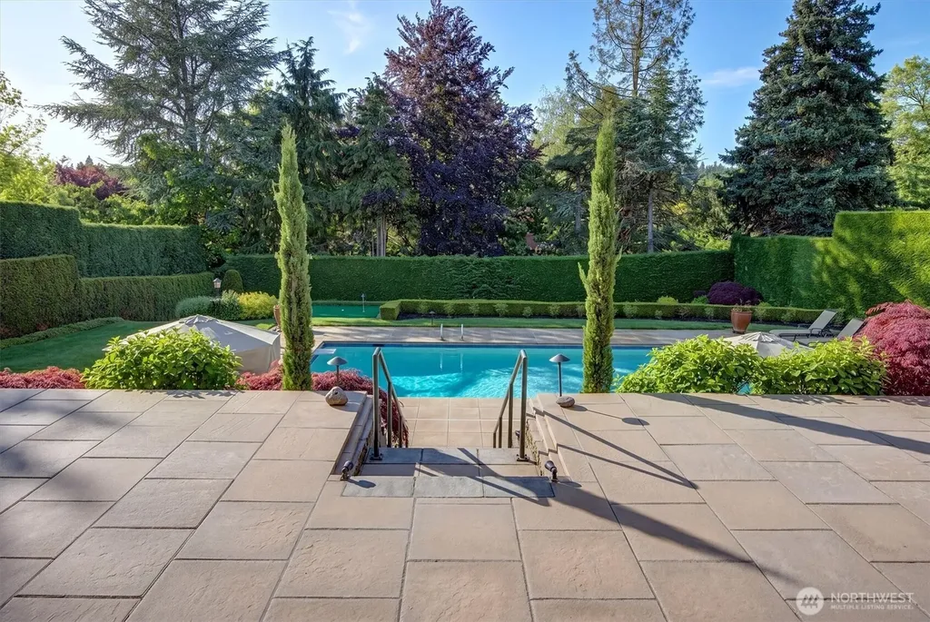 1441 88th Avenue NE Clyde Hill WA 98004