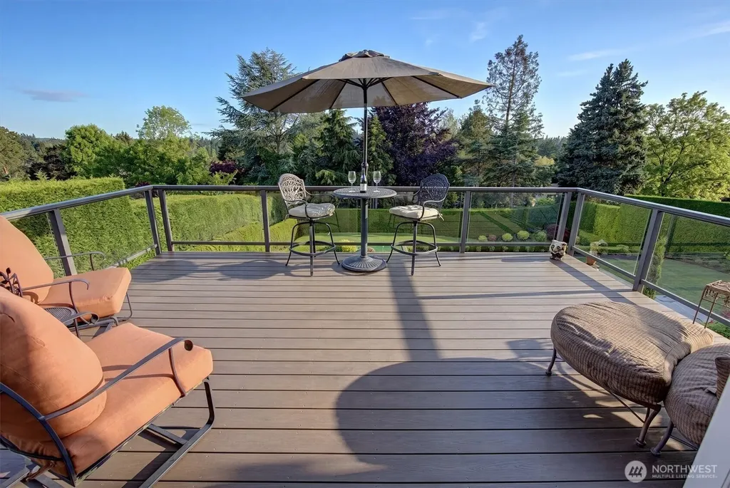 1441 88th Avenue NE Clyde Hill WA 98004