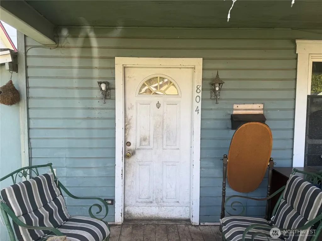 804 Monroe Street Hoquiam WA 98550