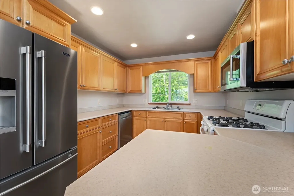 4413 Carstan Loop Blaine WA 98230