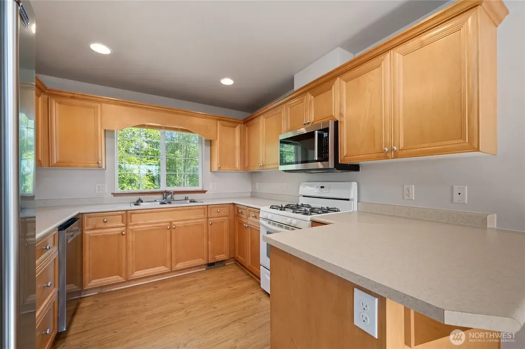 4413 Carstan Loop Blaine WA 98230