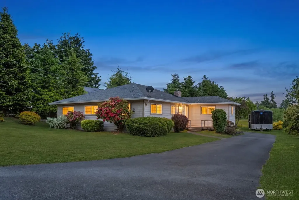 11524 36th Street E Edgewood WA 98372