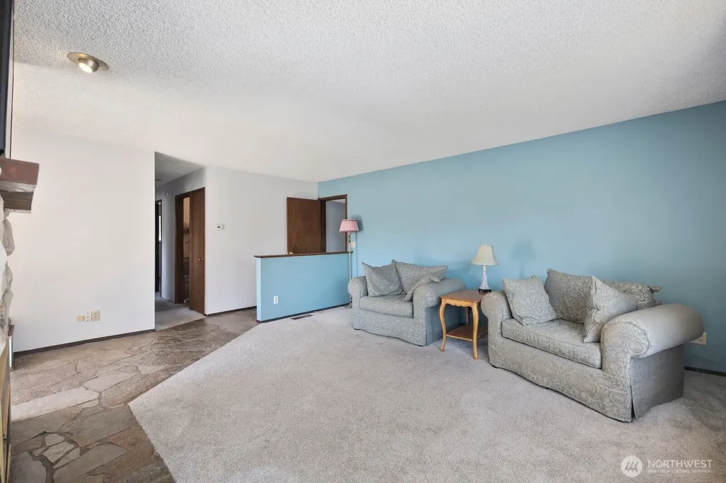 11524 36th Street E Edgewood WA 98372