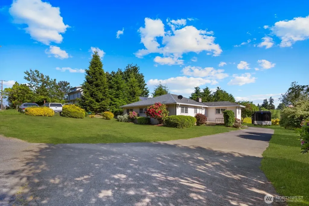 11524 36th Street E Edgewood WA 98372