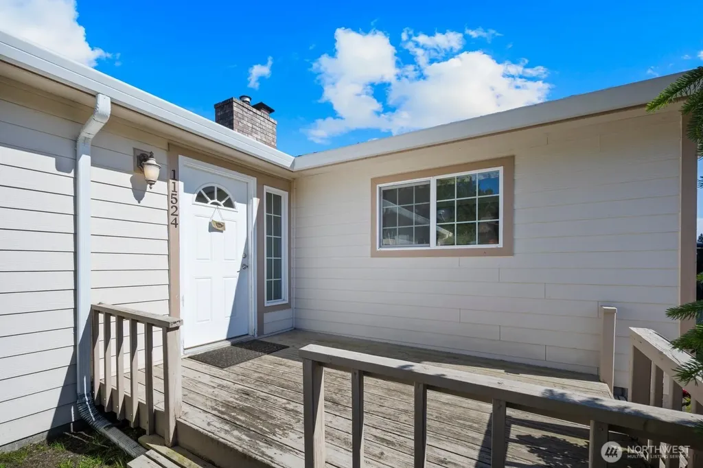 11524 36th Street E Edgewood WA 98372
